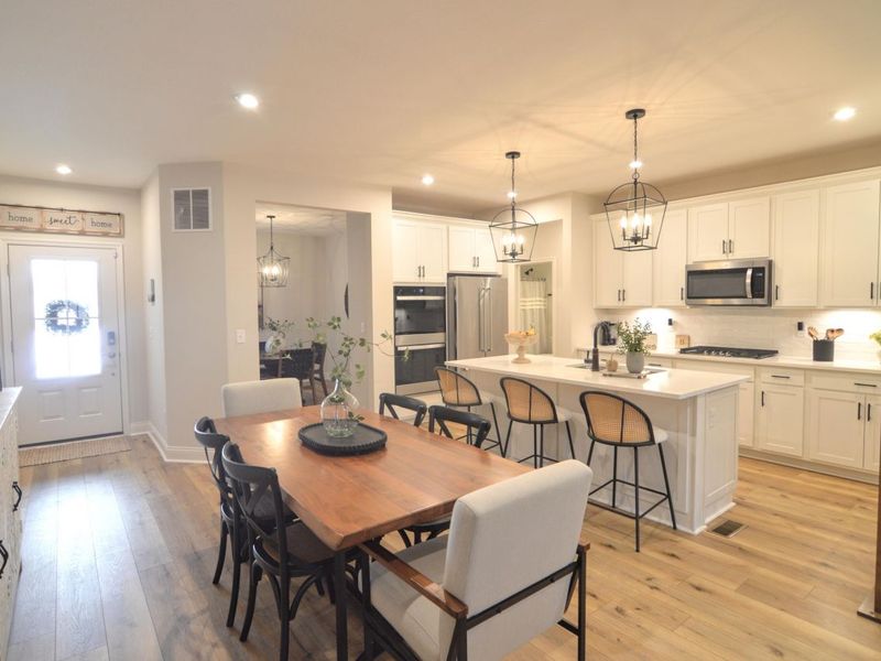 1644 Creekwood Court, Hebron, KY 41048 Photo 2