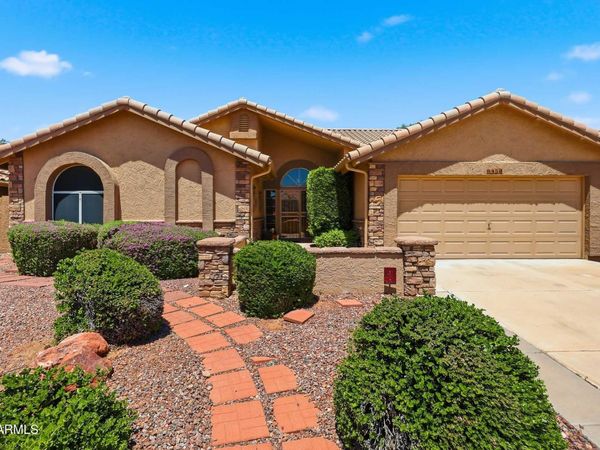 8452 W KIMBERLY Way, Peoria, AZ 85382