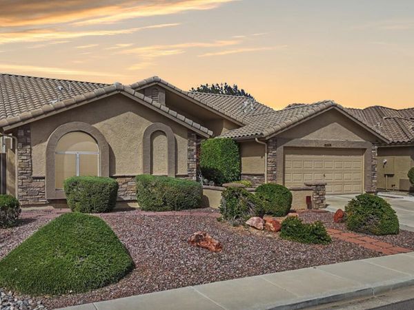 8452 W KIMBERLY Way, Peoria, AZ 85382