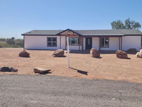 1470 S BOWMAN Road, Apache Junction, AZ 85119