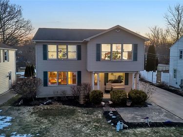 4178 E River Road, Grand Island, NY 14072