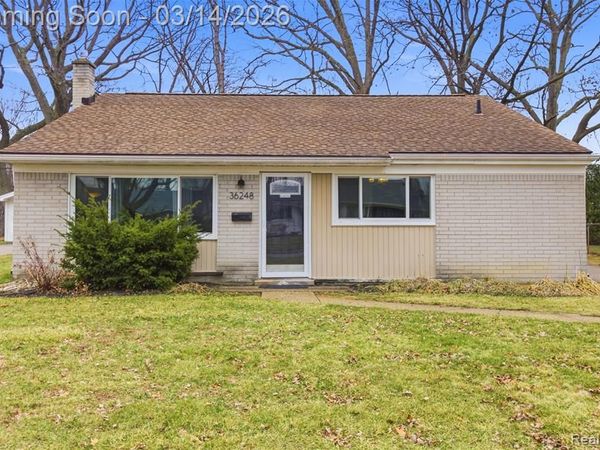 36248 Weideman Street, Clinton Twp, MI 48035