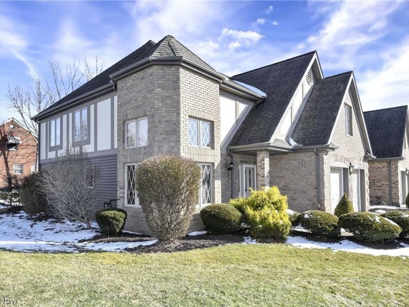 1 Aberdeen Court, Rocky River, OH 44116 Photo 4