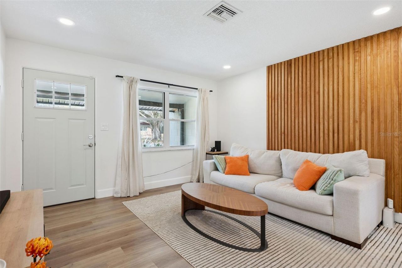 2521 Lassek Drive , Orlando, FL 32806 Photo