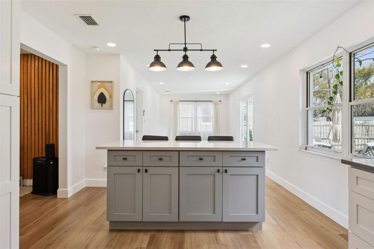 2521 Lassek Drive , Orlando, FL 32806 Photo