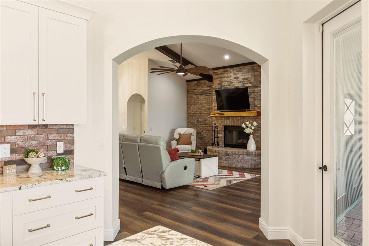 6206 Five Acre Road , Plant City, FL 33565 Photo