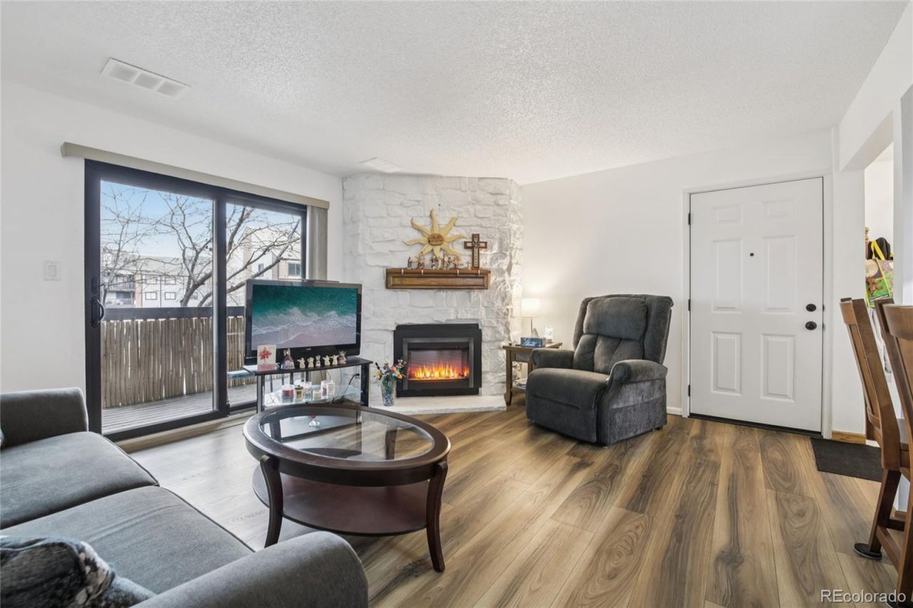 6388 Oak Court, Unit 205, Arvada, CO 80004 Main Photo