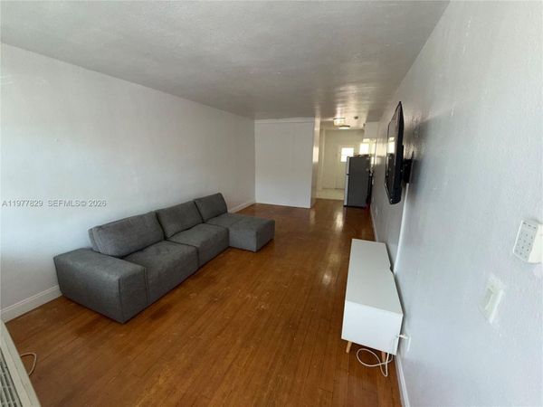 300 74th St, Unit 6, Miami Beach, FL 33141