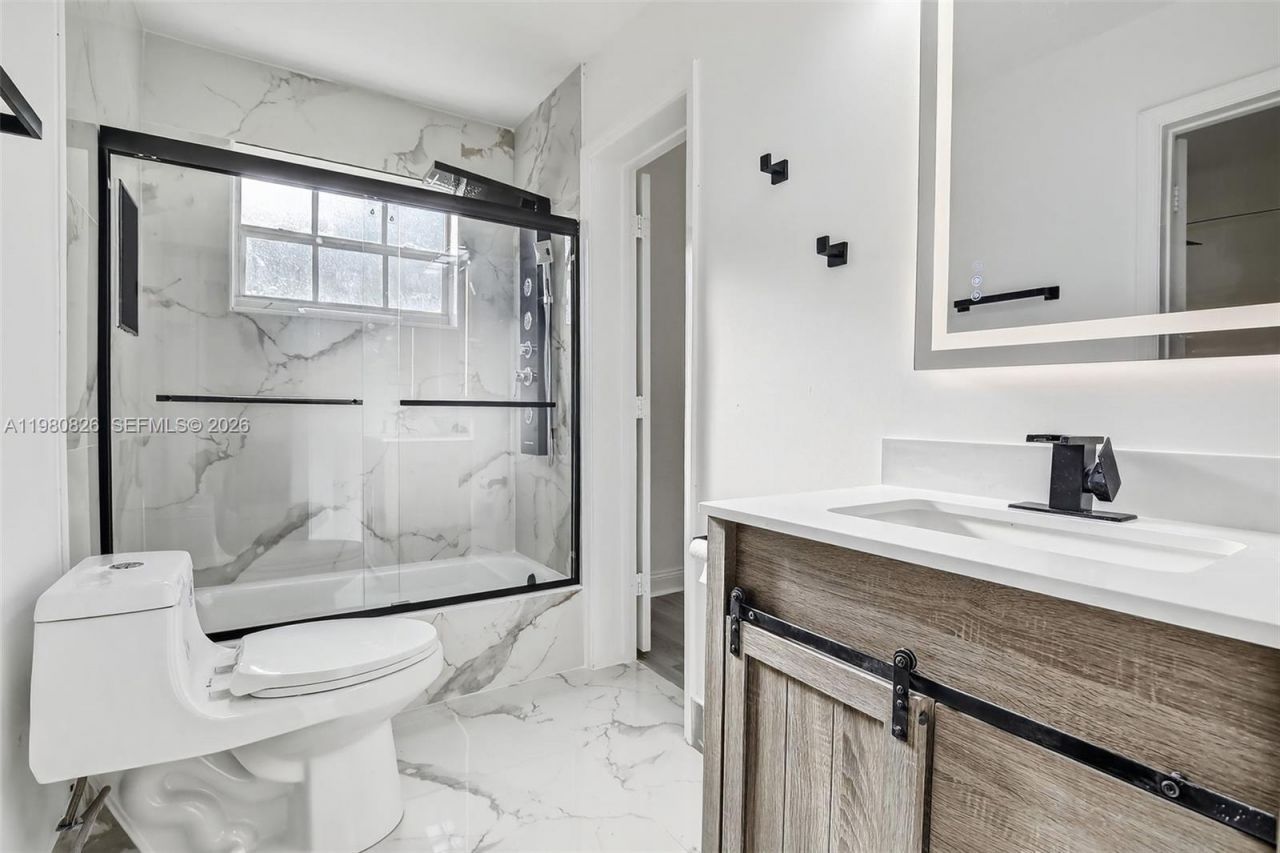 7120 Allen St , Hollywood, FL 33024 Photo