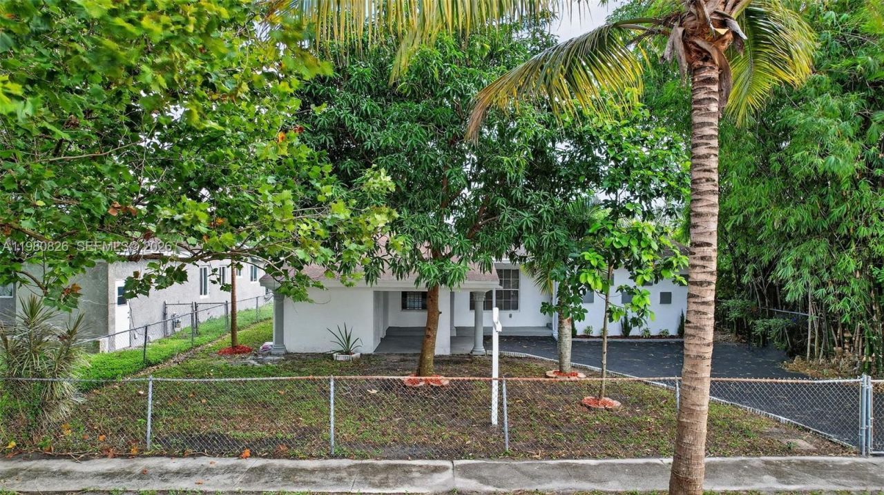 7120 Allen St , Hollywood, FL 33024 Photo