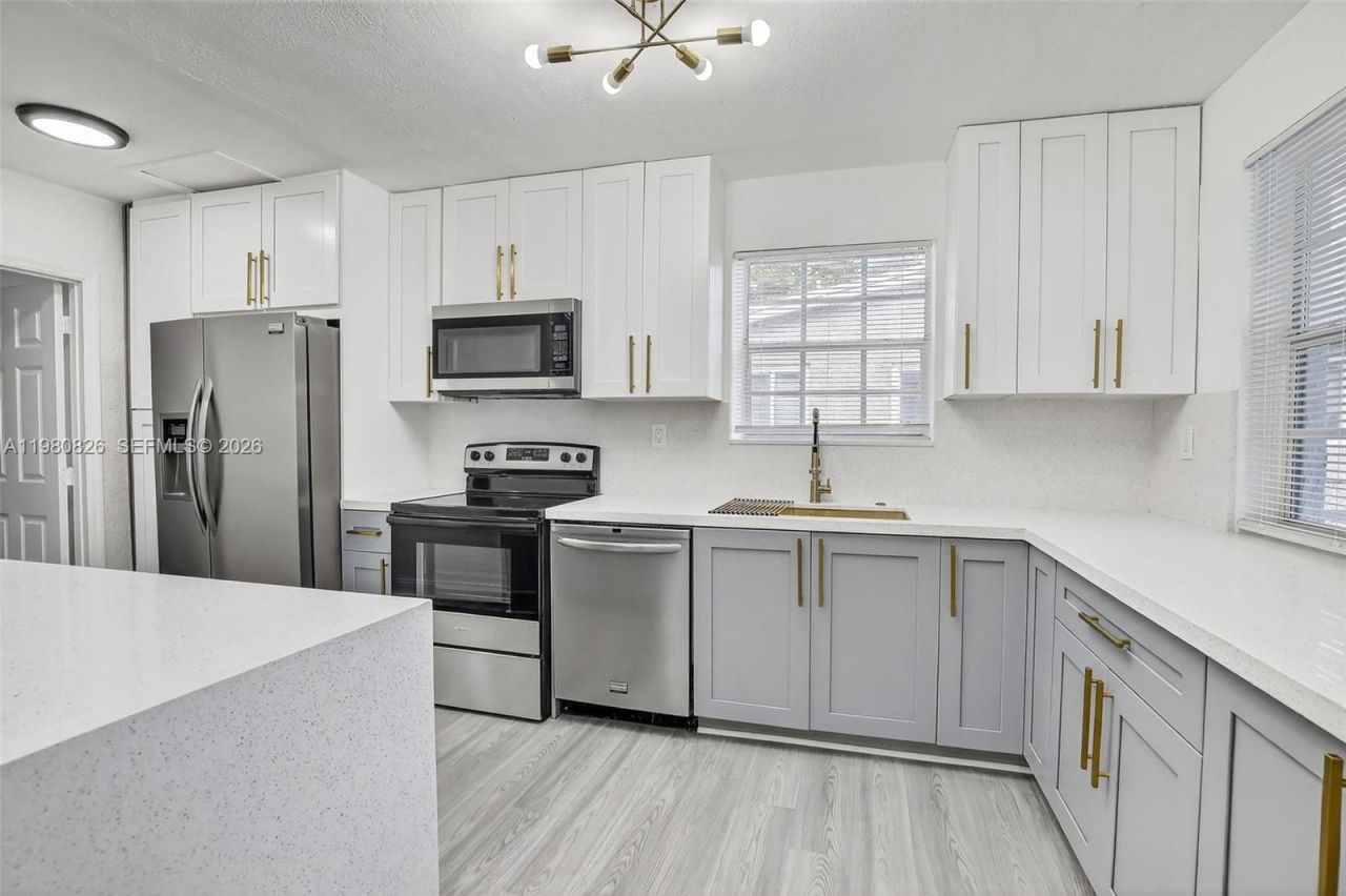 7120 Allen St , Hollywood, FL 33024 Photo