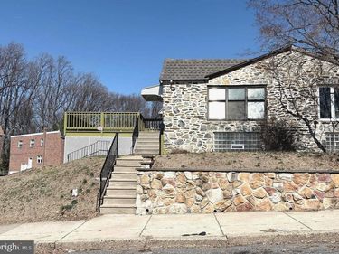 601 COLEBROOK ROAD, PHILADELPHIA, PA 19115