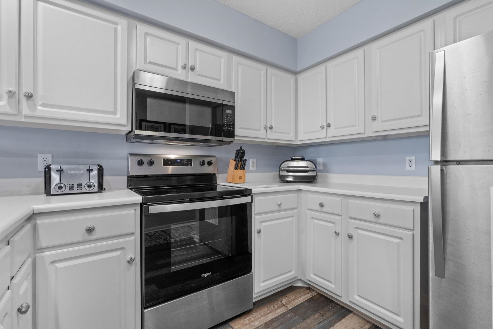448 Pinehurst Ln. Photo 17