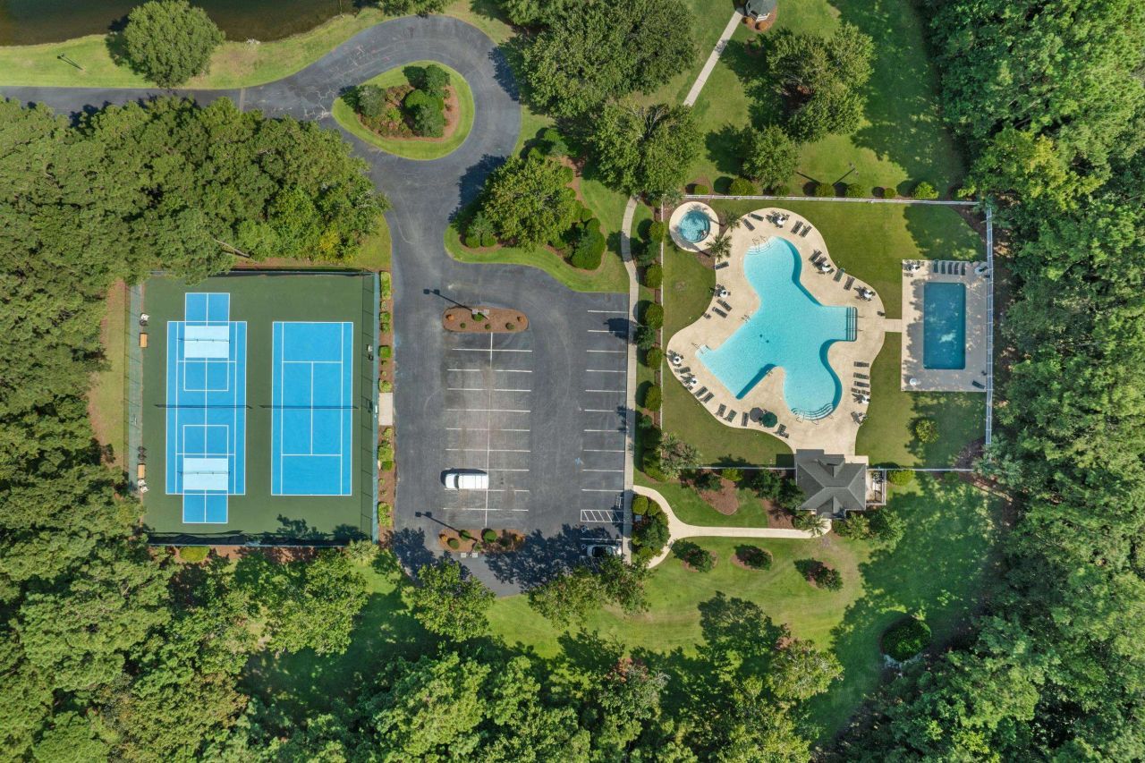 448 Pinehurst Ln. Photo 37