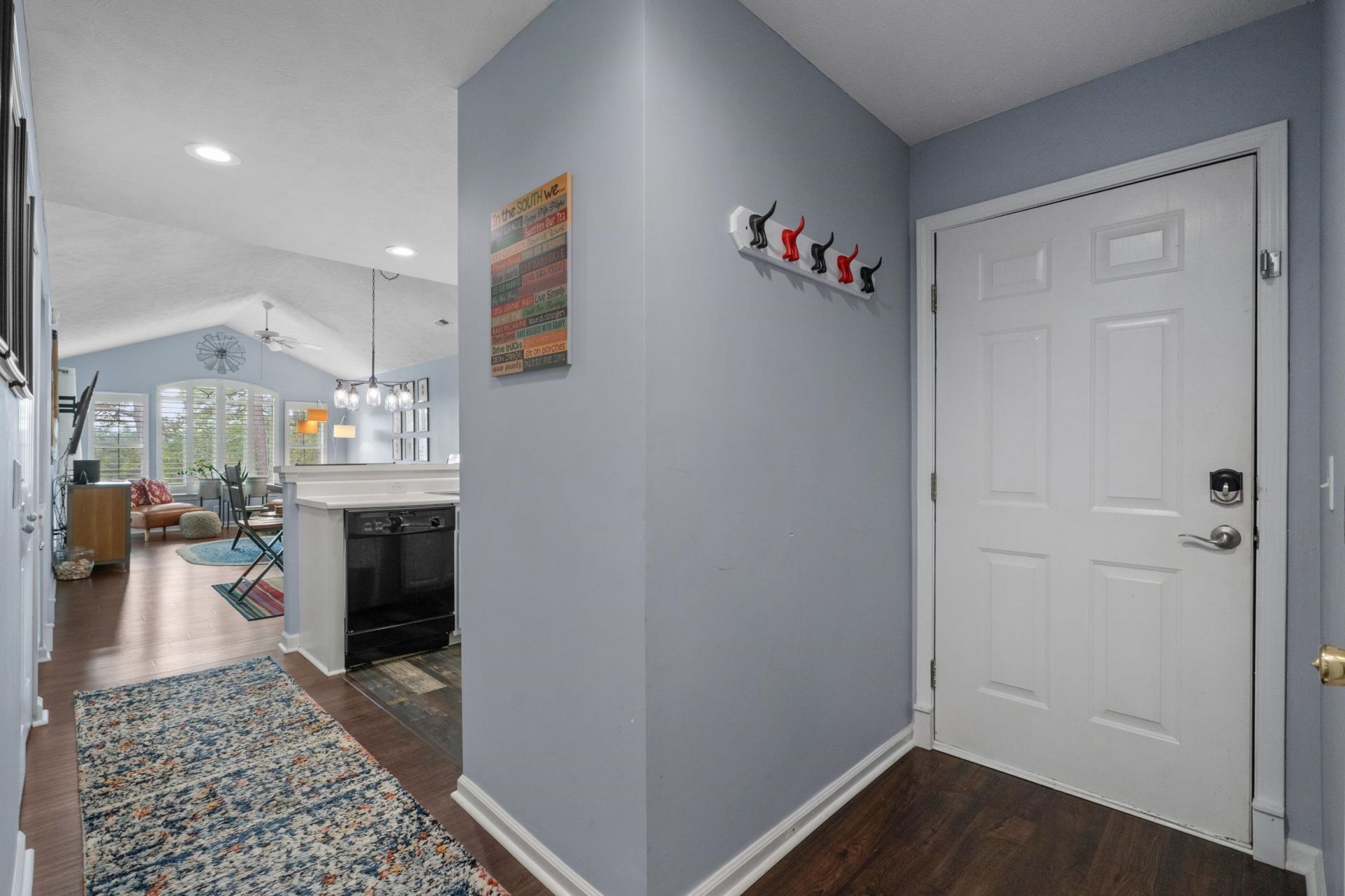 448 Pinehurst Ln. Photo 7