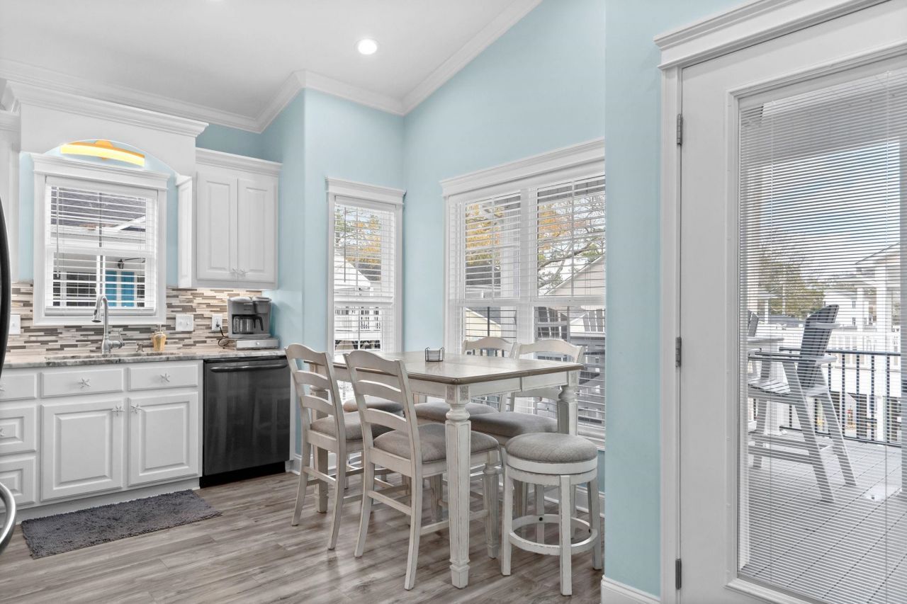 6001 - 1676 S Kings Hwy. Photo 24