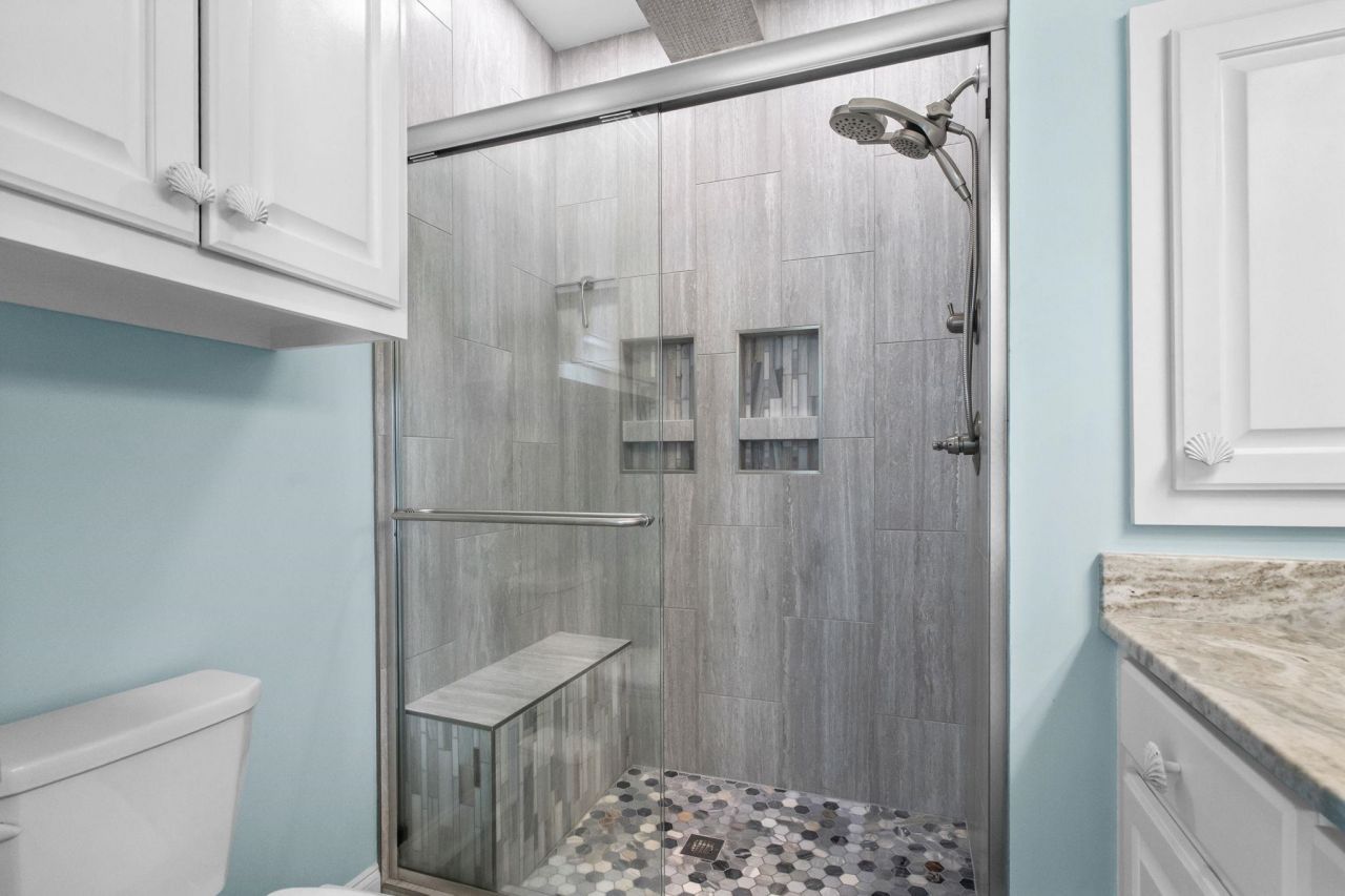 6001 - 1676 S Kings Hwy. Photo 30