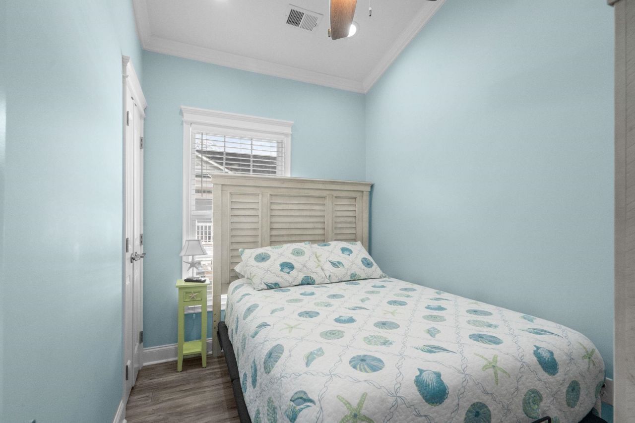 6001 - 1676 S Kings Hwy. Photo 32