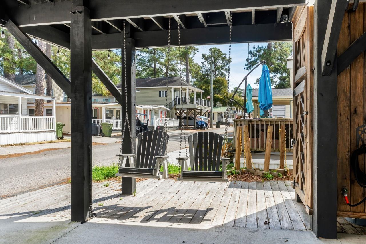 6001 - 1676 S Kings Hwy. Photo 6