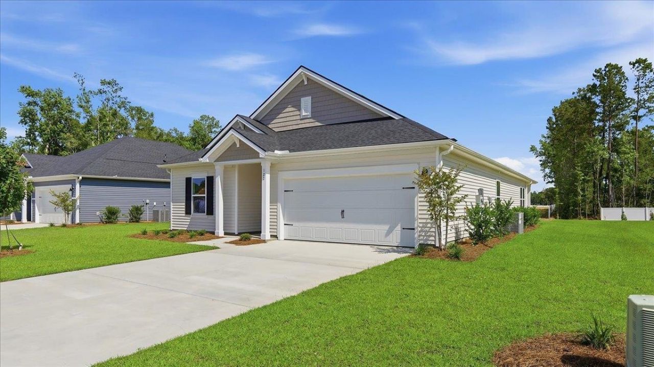 122 Jasmine Dr. Photo 2