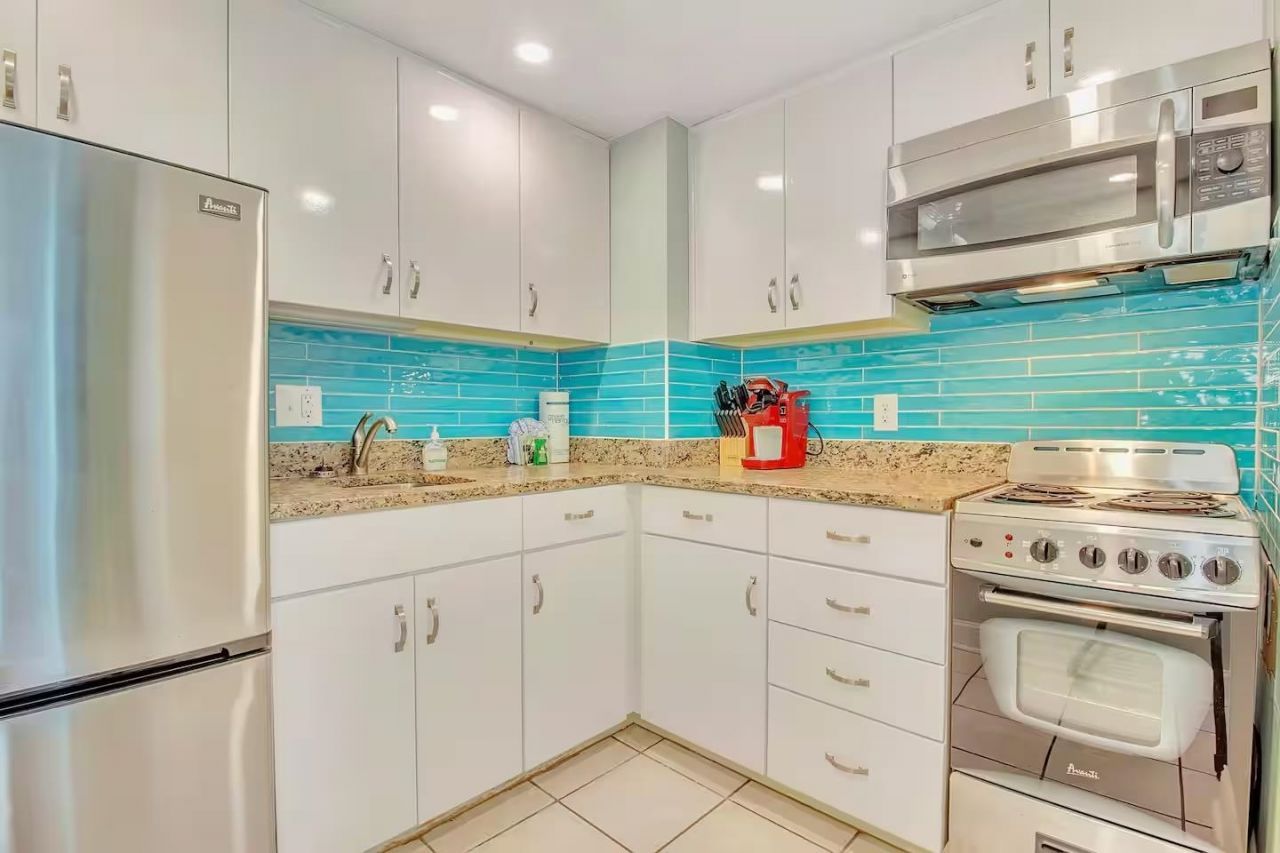 6900 N Ocean Blvd.  Photo 9