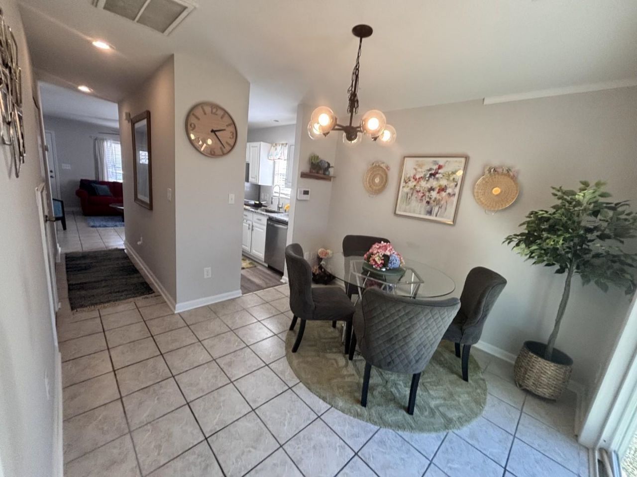 1676 Citadel Ln. Photo 5