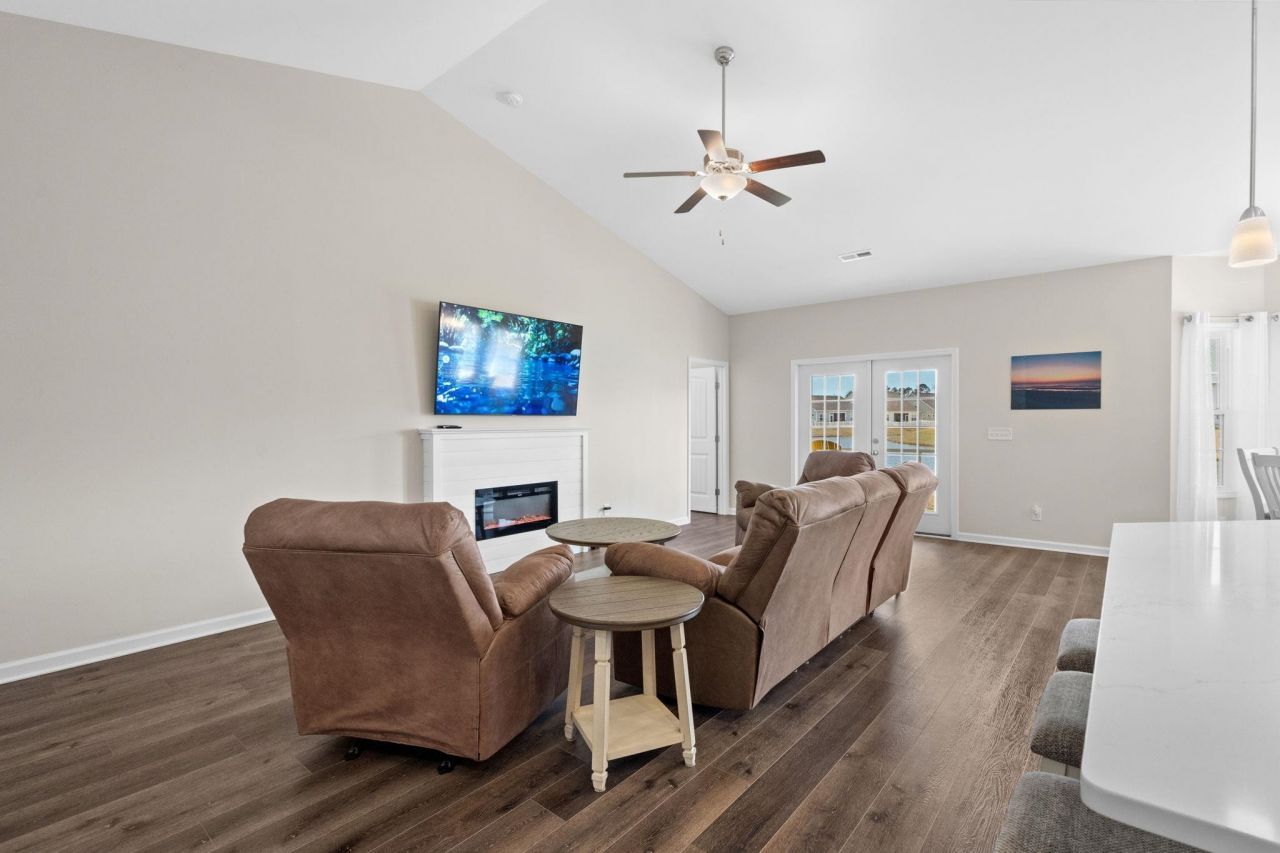 654 Rycola Circle Photo 11