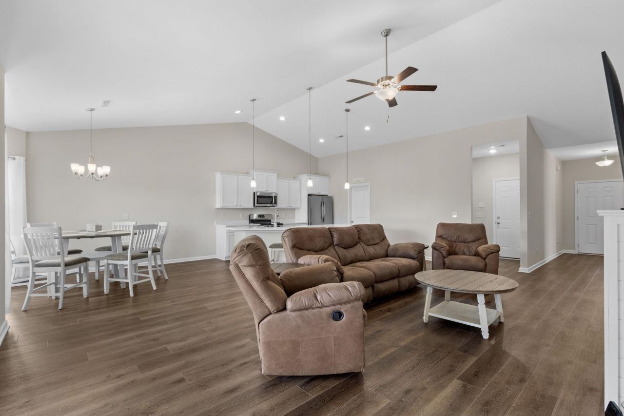 654 Rycola Circle Photo 14