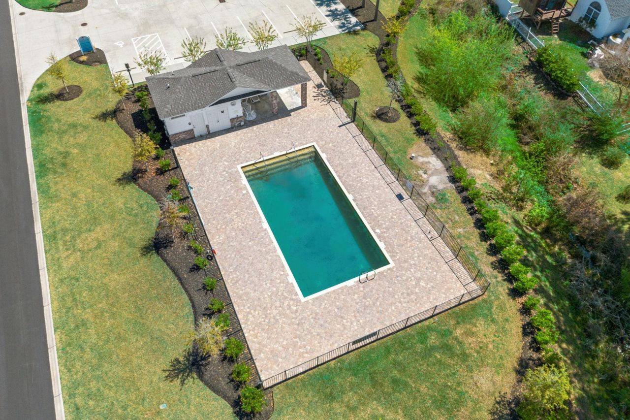 654 Rycola Circle Photo 53