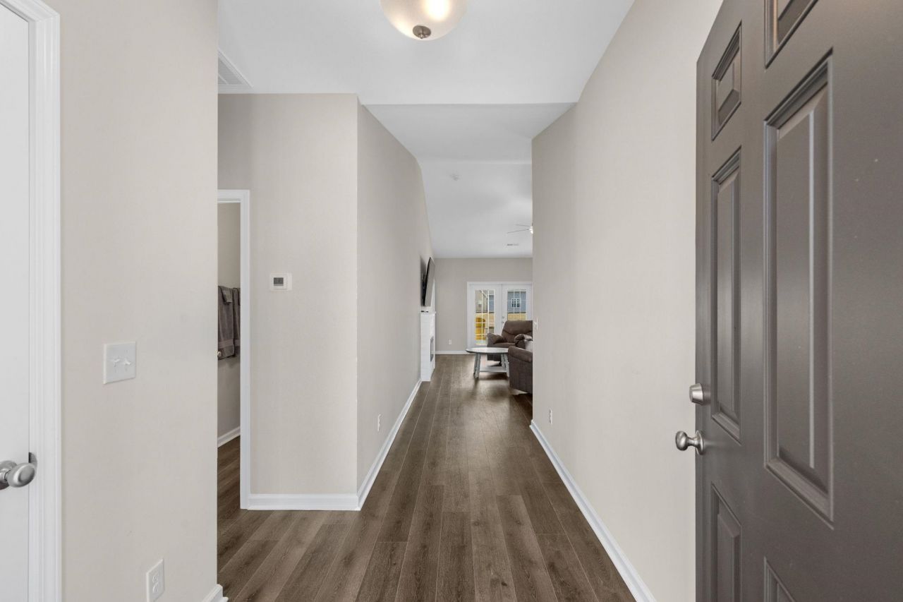 654 Rycola Circle Photo 7