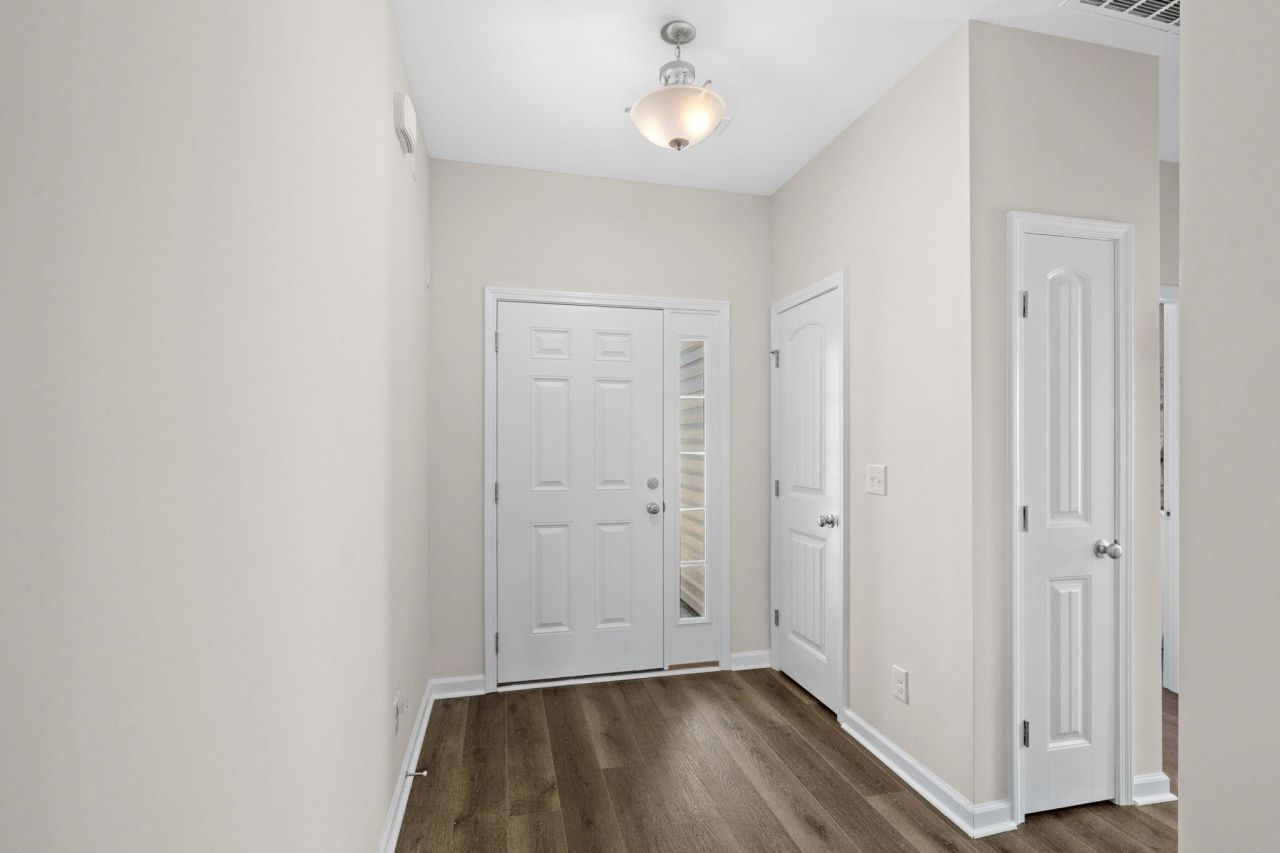 654 Rycola Circle Photo 8