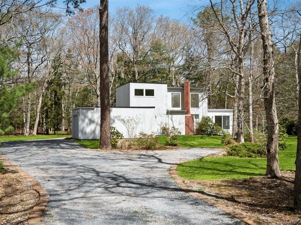 7 Pine Lane, Quogue, NY 11959