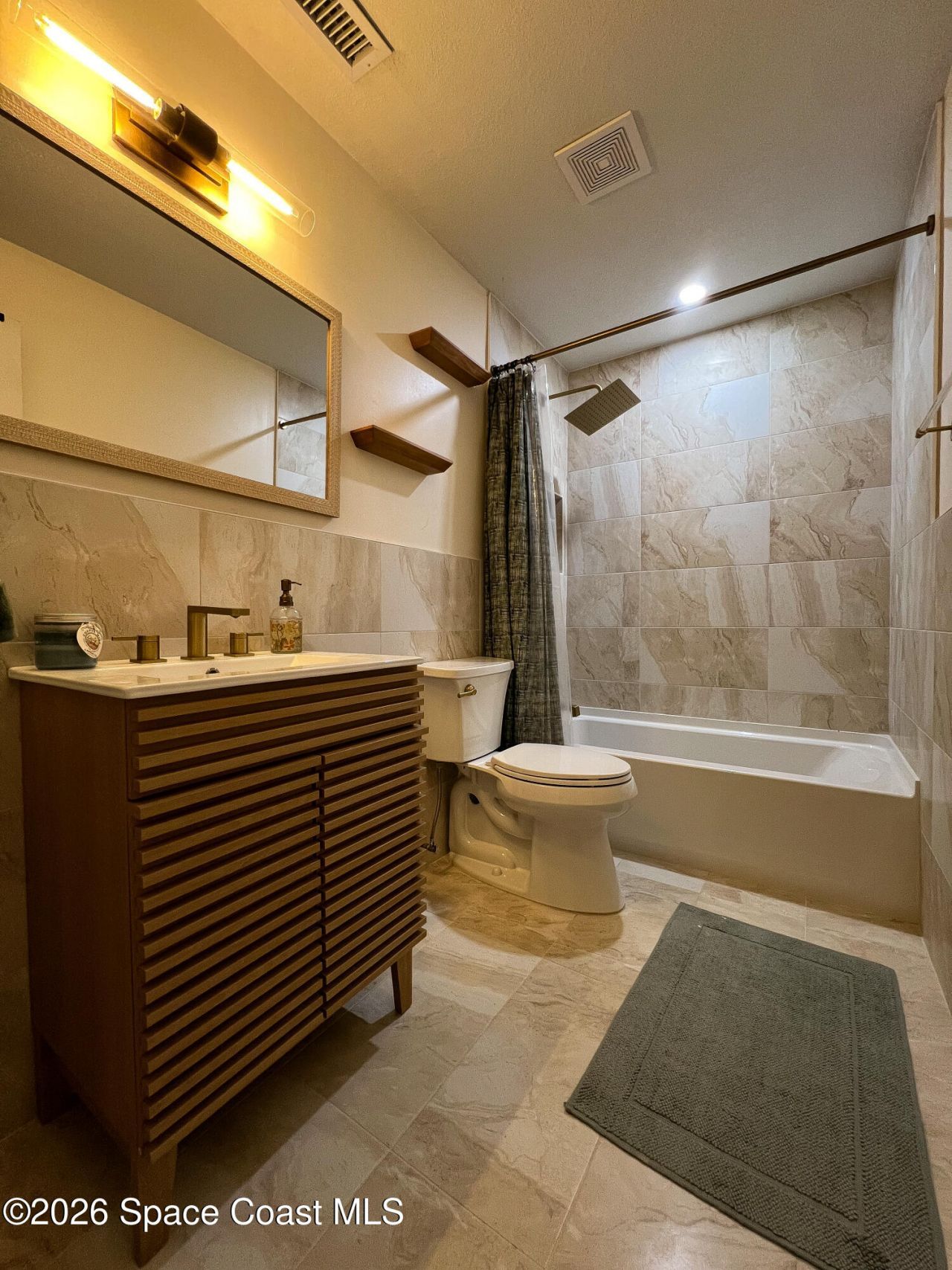 310 Bayhead Drive , Melbourne, FL 32940 Photo