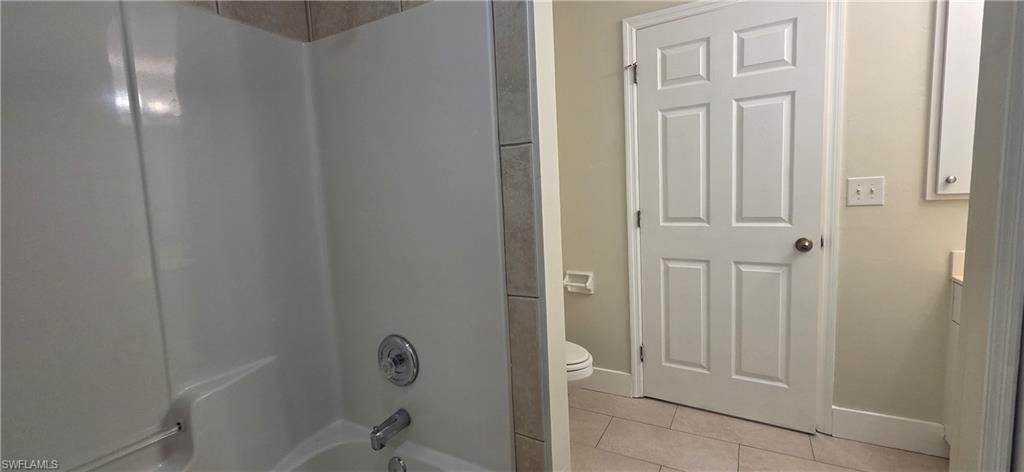 1019 SE 12th Ter , Cape Coral, FL 33990 Photo