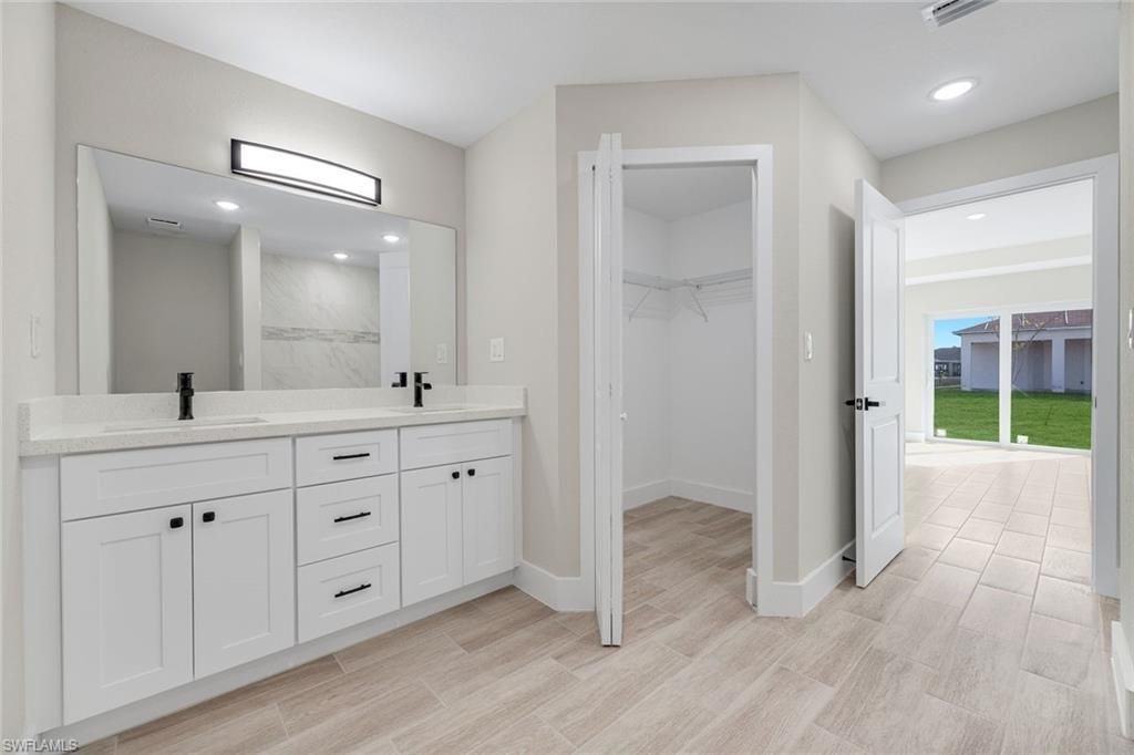 1105 NW 21st Ave, Cape Coral, FL 33993 Photo