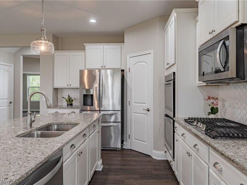 10194 Corbetts Lane , Twinsburg, OH 44087 Photo 10