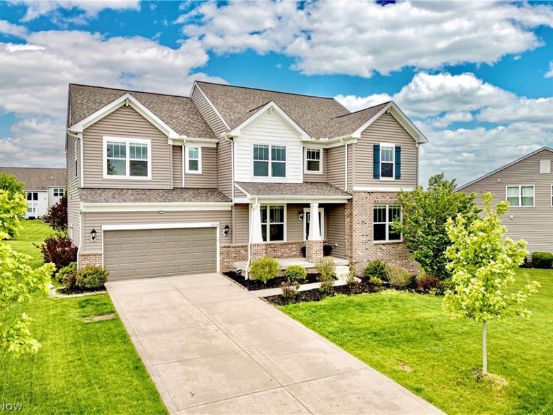 10194 Corbetts Lane , Twinsburg, OH 44087 Photo 2