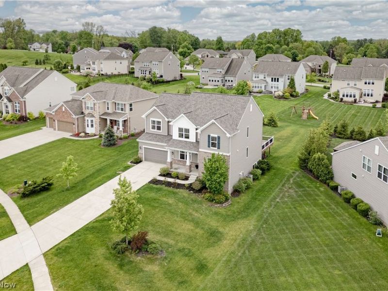 10194 Corbetts Lane , Twinsburg, OH 44087 Photo 3