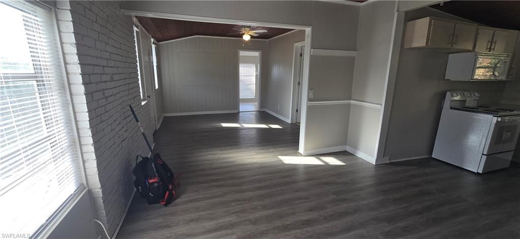 1915 Hill Ave, Fort Myers, FL 33901 Photo