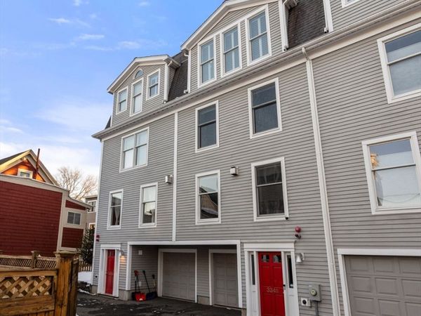 334 Beacon Street, Unit B, Somerville, MA 02143