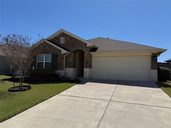 131 Patrick Herndon DR, Bastrop, TX 78602