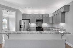 1339 Winterberry Avenue photo 4