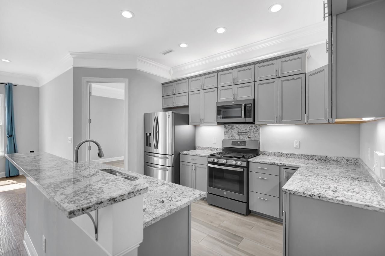 1339 Winterberry Avenue Photo 4