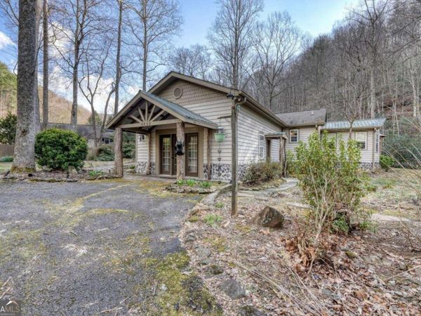 4868 Swallows Creek Road, Hiawassee, GA 30546