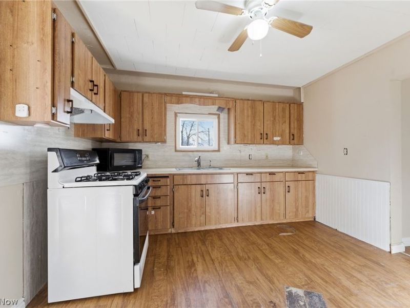 174 Yonker Street, Barberton, OH 44203 Photo 13