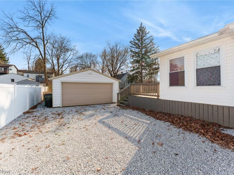 174 Yonker Street, Barberton, OH 44203 Photo 4