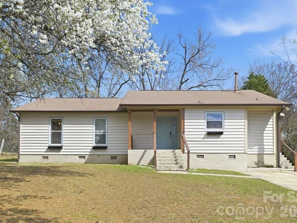 501 Vista Grande Circle, Charlotte, NC 28226