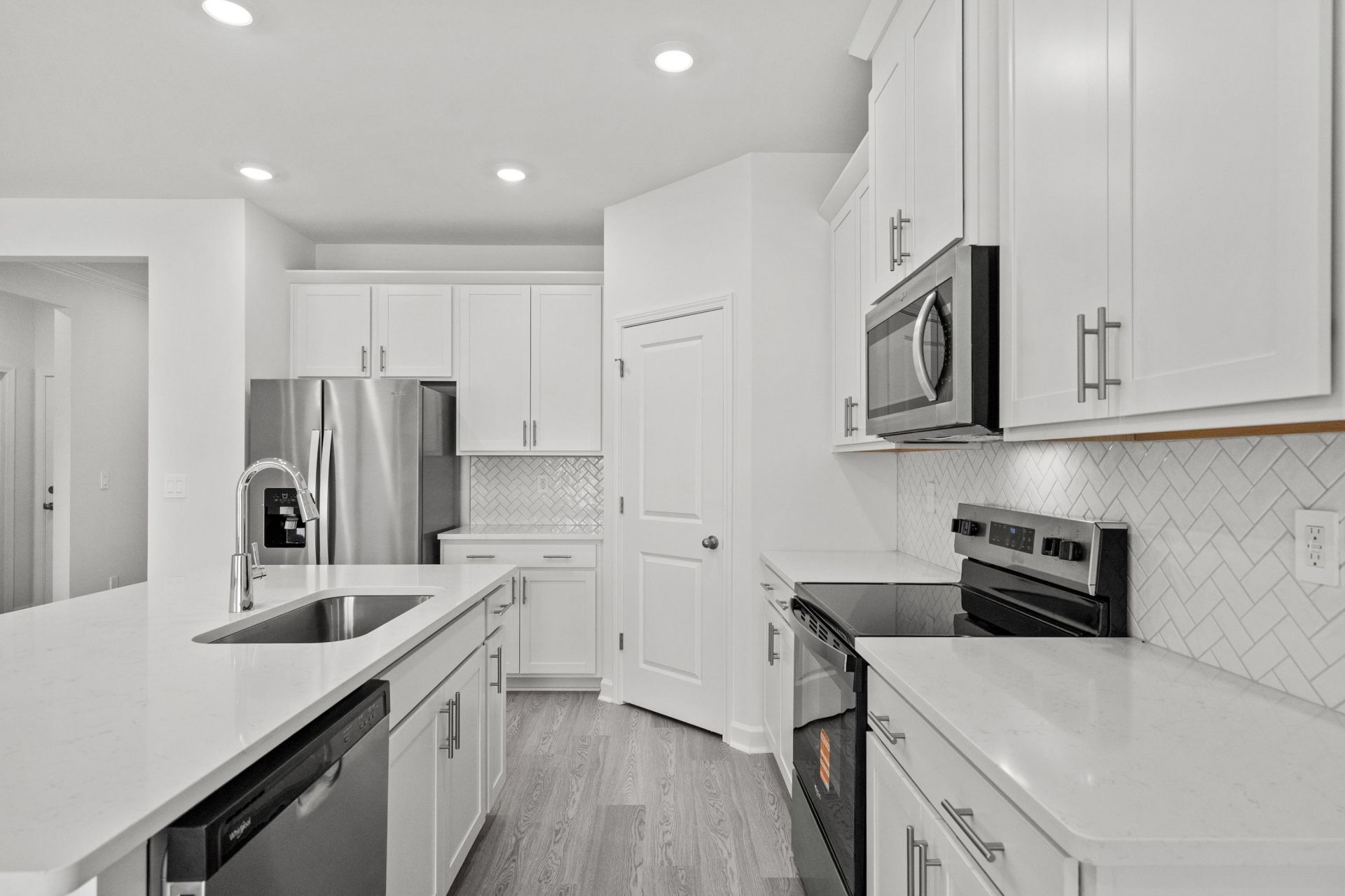 126 Jasmine Dr. Photo 18