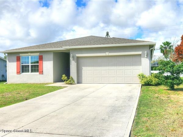 406 Easy Street , Sebastian, FL 32958