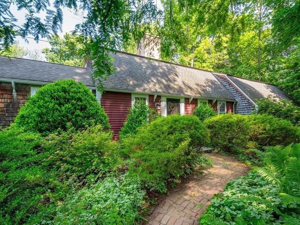 4 Leslie Road, Winchester, MA 01890